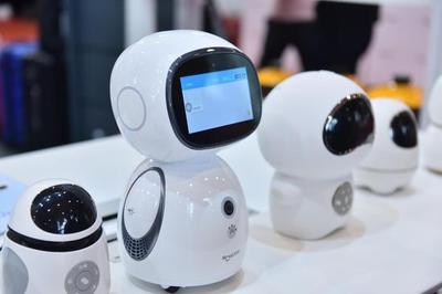 文創(chuàng)與原創(chuàng)設(shè)計引領(lǐng)新潮，智能機器人驚艷亮相第十屆成都禮品家居展
